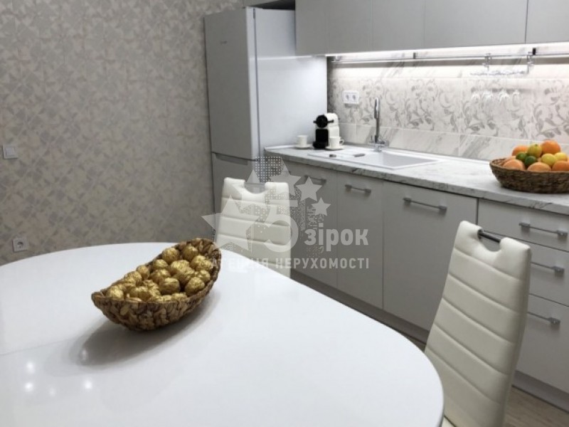 Двухкомнатная квартира на Жабинского
