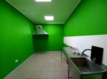 Продається комерційне приміщення. Готовий бізнес.