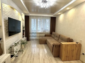 Продаж 2-кімнатної квартири з ремонтом